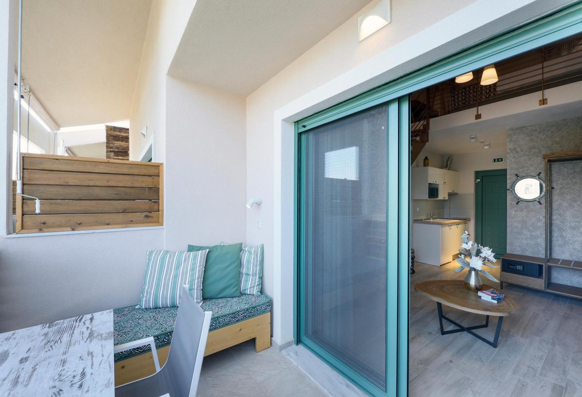 Alegria Suites نيكيتي الغرفة الصورة